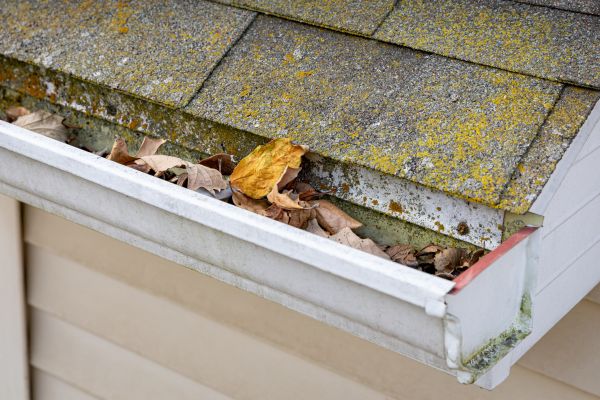 Cost of Garage Gutter Cleaning in Navarre